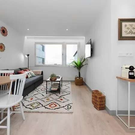 2 Bedrooms 1 Bathroom Furnished - Justicia - Executive Style - Mintystay Madrid Exterior photo