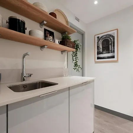 2 Bedrooms 1 Bathroom Furnished - Justicia - Executive Style - Mintystay Madrid Exterior photo