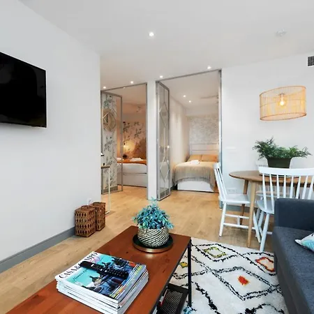 2 Bedrooms 1 Bathroom Furnished - Justicia - Executive Style - Mintystay Madrid Exterior photo